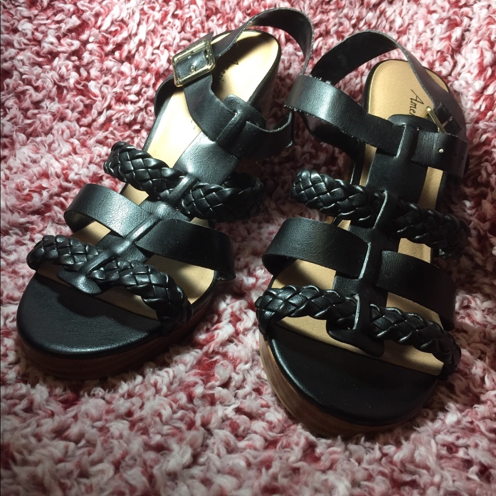 American Eagle women’s shoes size 10